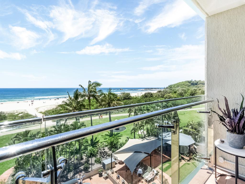 4b/969 Gold Coast Hwy, Palm Beach, QLD 4221