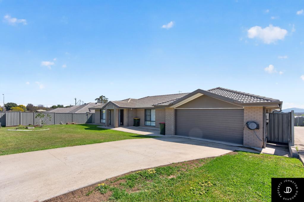 1/5 SILVERSMITH PL, GUNNEDAH, NSW 2380