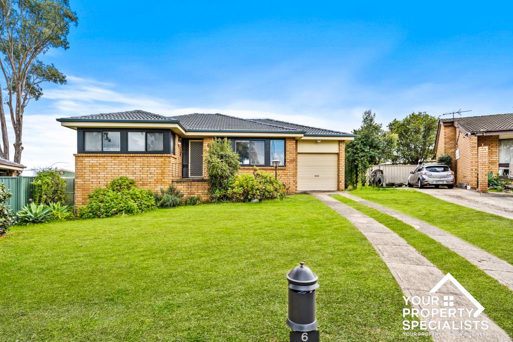 6 Balook Cres, Bradbury, NSW 2560