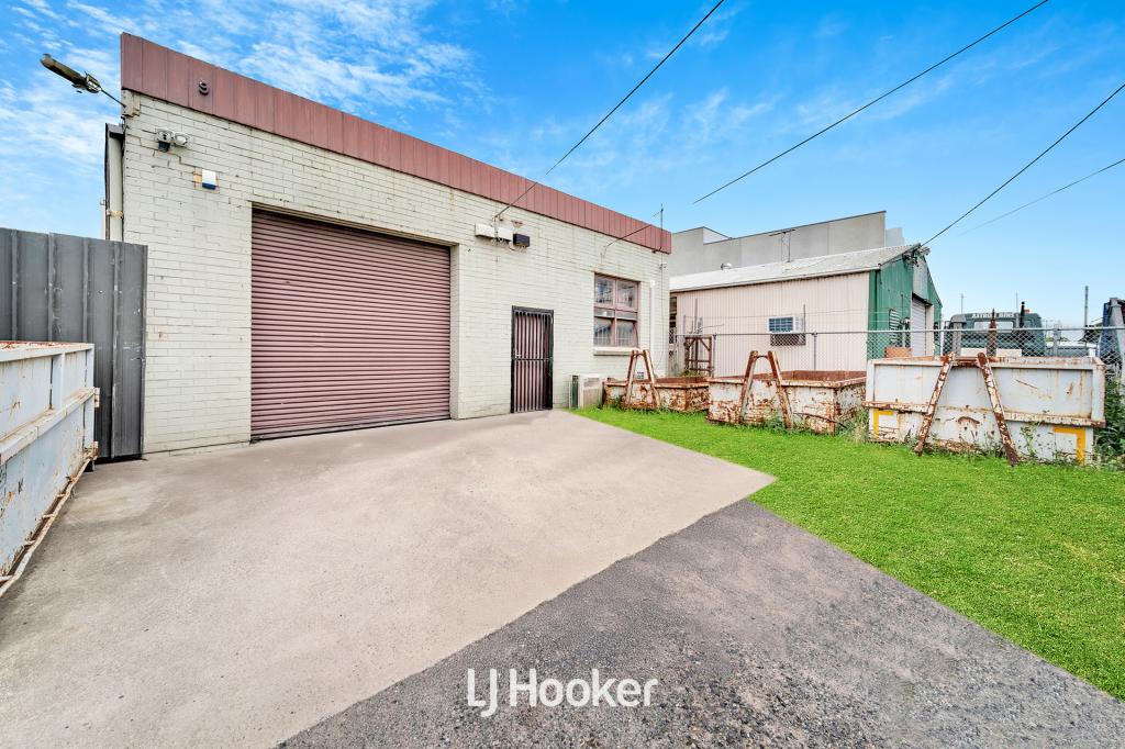 9 WINDALE ST, DANDENONG, VIC 3175