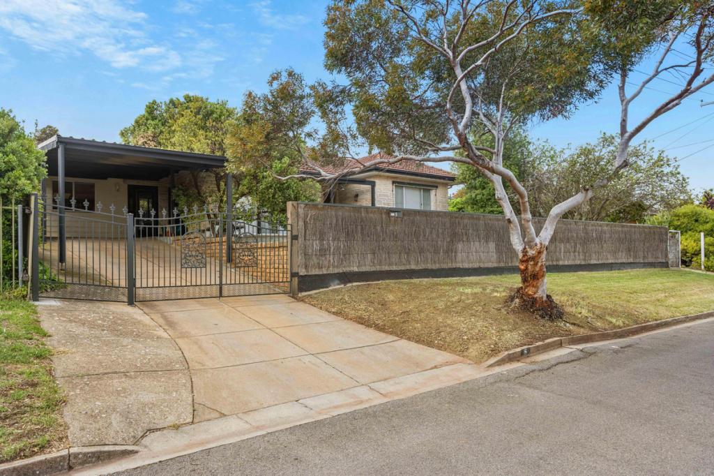 5 Mcgowan Rd, Para Hills, SA 5096