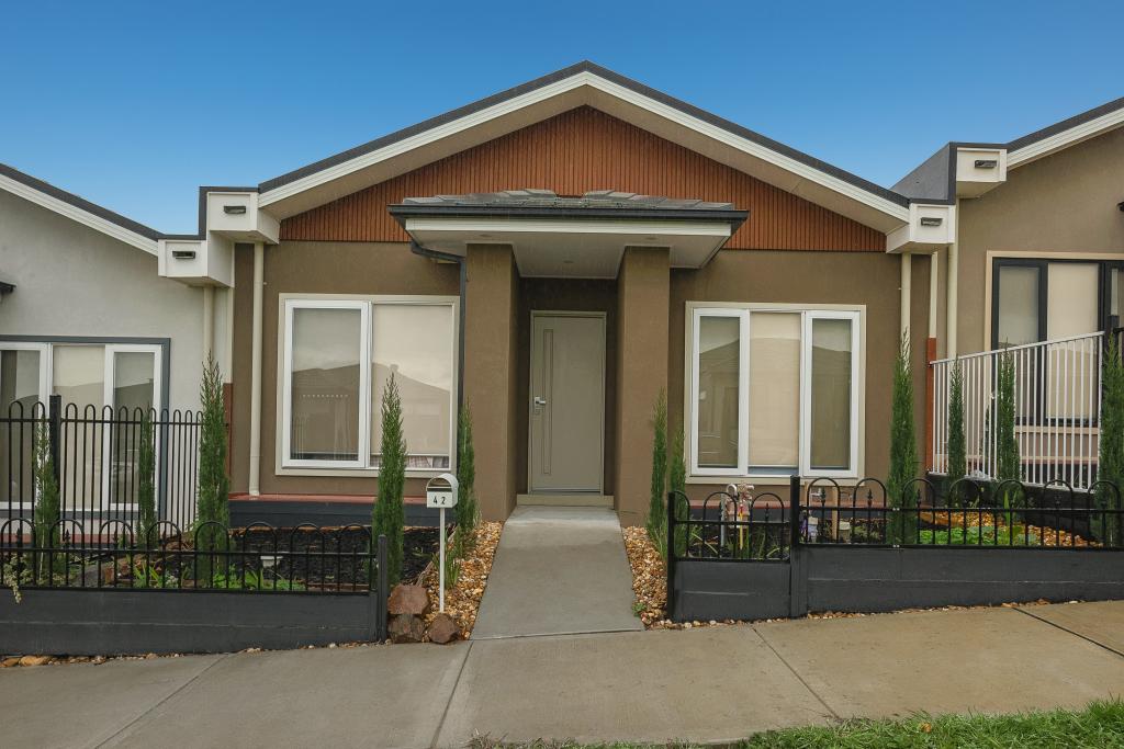 42 Dangelo Ave, Officer, VIC 3809