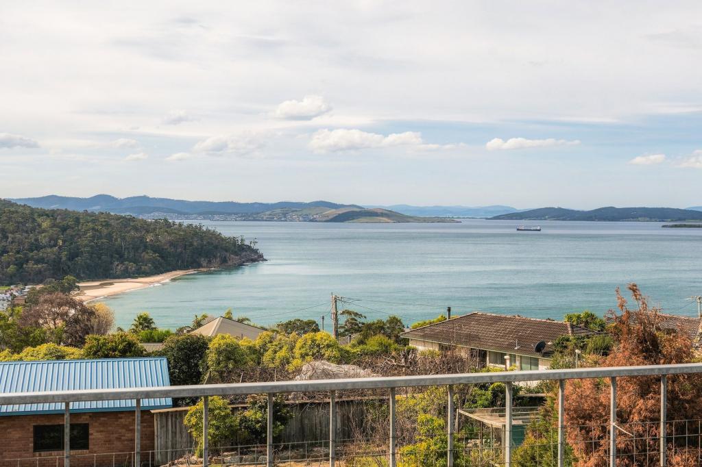 5 Bluewater Ct, Kingston Beach, TAS 7050
