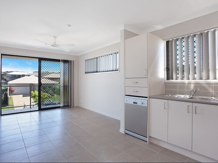 2/40 Bowerbird Cres, Dakabin, QLD 4503