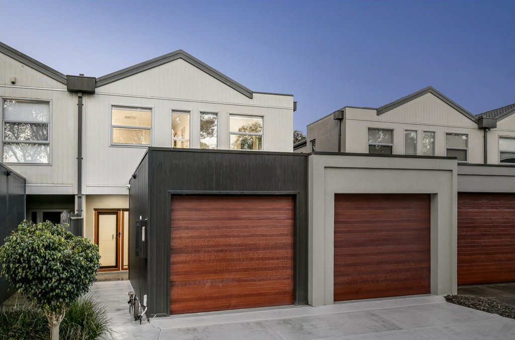 29 SHEARWATER PL, MERNDA, VIC 3754