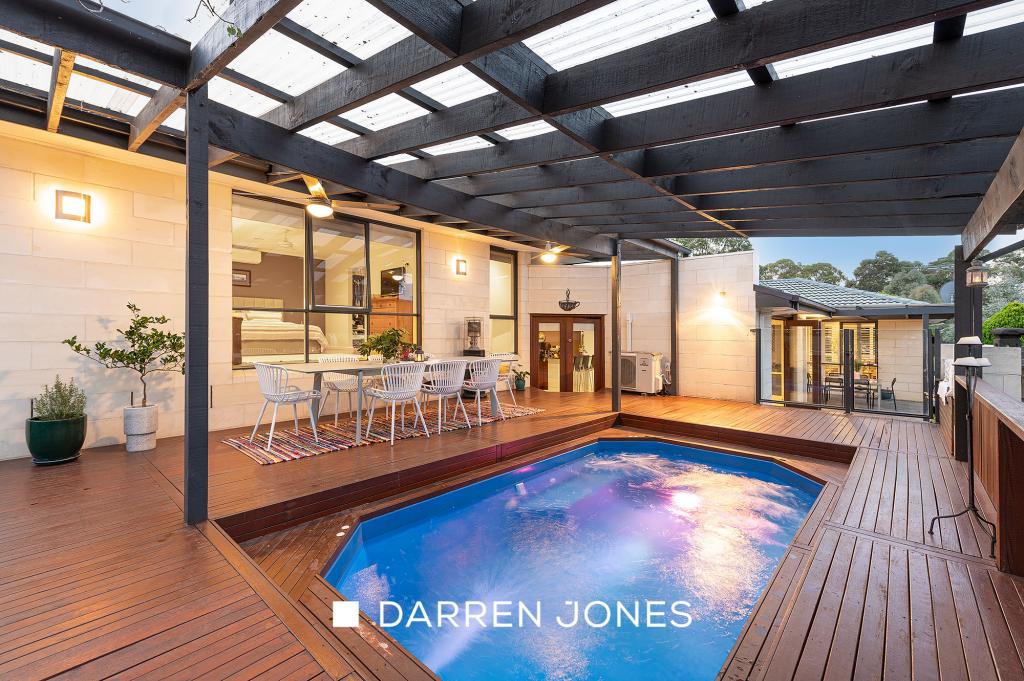 10 Paulette Cl, St Helena, VIC 3088