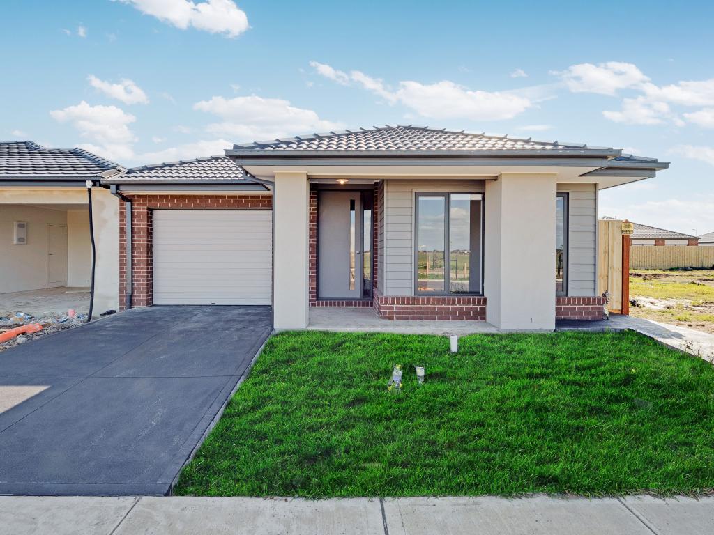 131 Riverland Rd, Clyde, VIC 3978