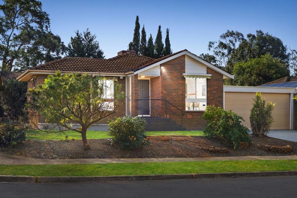 1 Chartwell Dr, Wantirna, VIC 3152