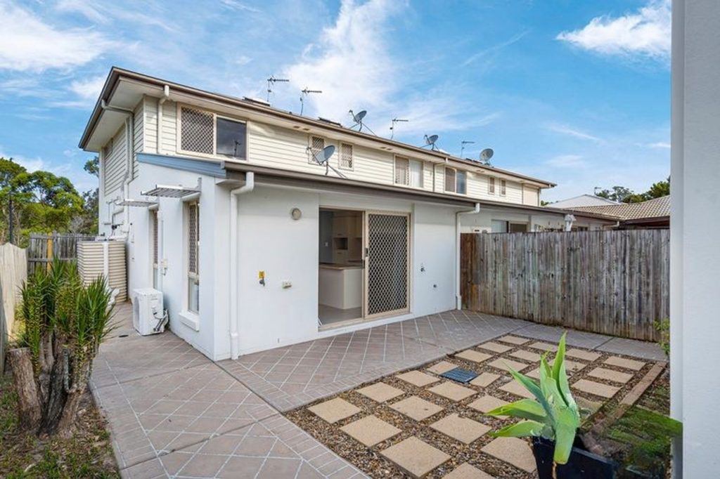 4/36 Seashell Ave, Coomera, QLD 4209