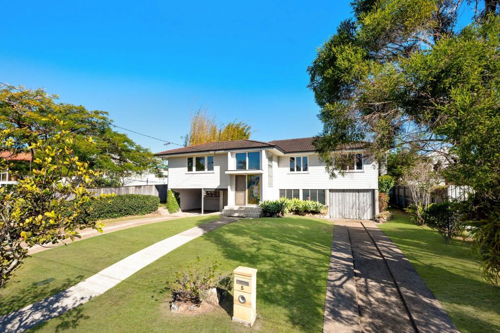 5 MEE ST, CARINA, QLD 4152