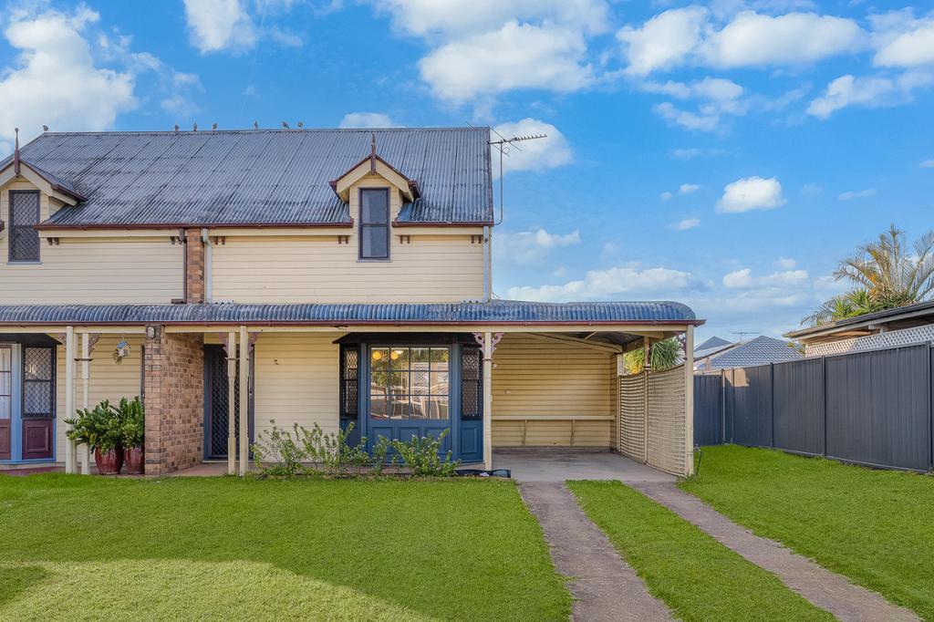 1/10 Desert Willow Way, Fitzgibbon, QLD 4018