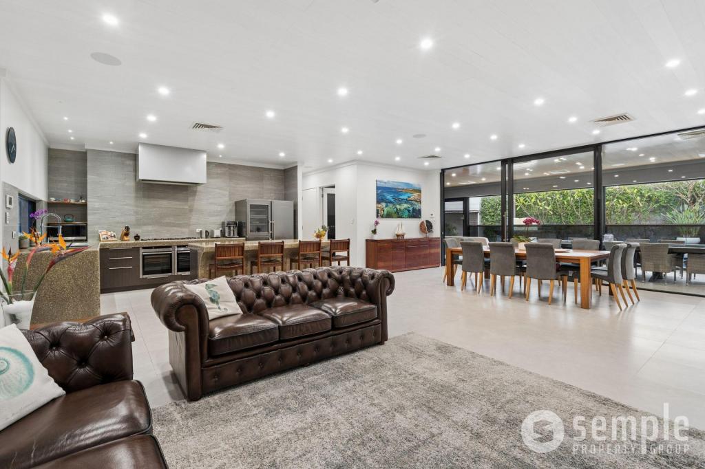 4 Blain Ct, Leeming, WA 6149