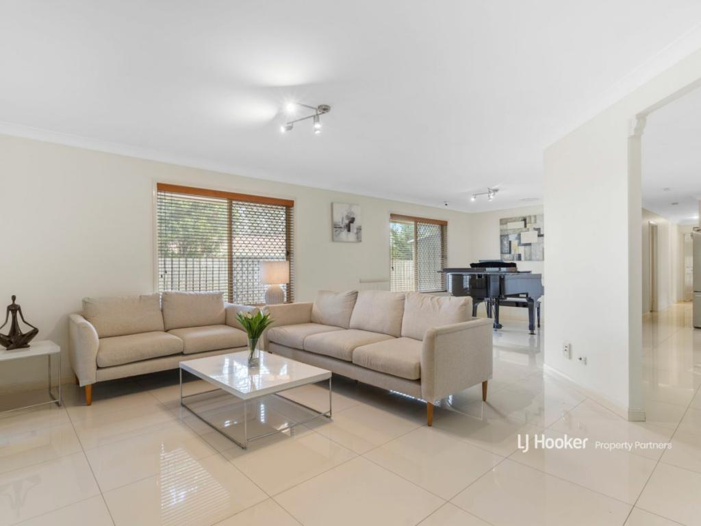 105 Bannockburn Cres, Parkinson, QLD 4115