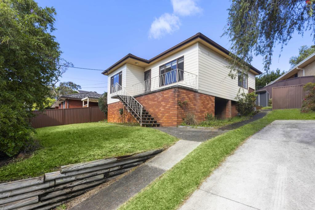 2 Larool Pl, Engadine, NSW 2233
