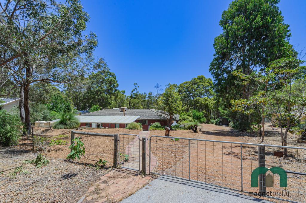 4 Mccarthy Rd, Mount Helena, WA 6082