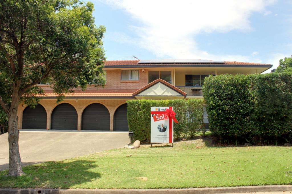 8 Lawrence Rd, Chermside West, QLD 4032