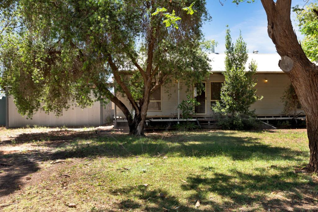 145 Oak Ave, Birdwoodton, VIC 3505