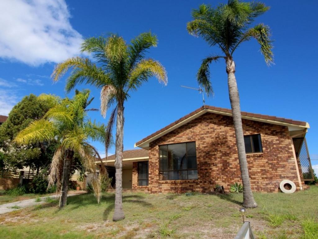 7 The Anchorage, Yamba, NSW 2464