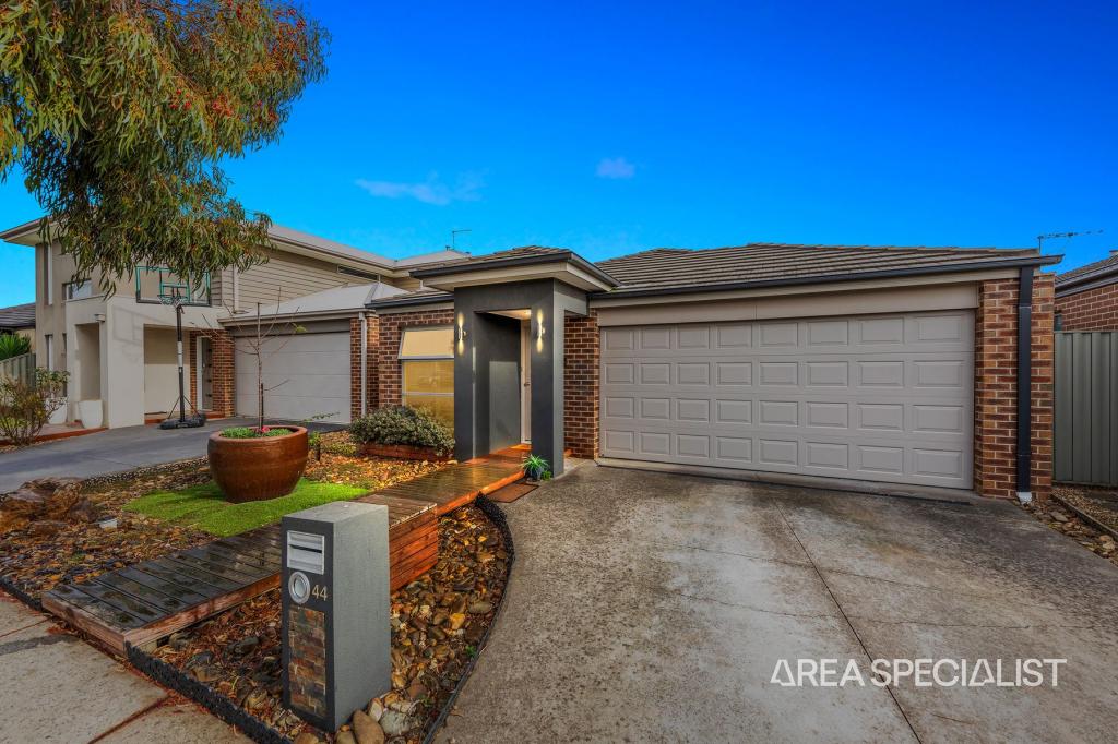 44 MCEWAN DR, CRANBOURNE EAST, VIC 3977