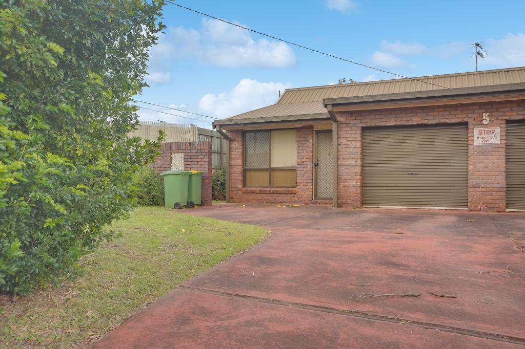 2/5 Riethmuller St, Kearneys Spring, QLD 4350