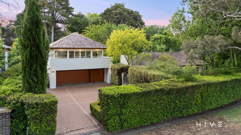 9 Dampier Cres, Forrest, ACT 2603