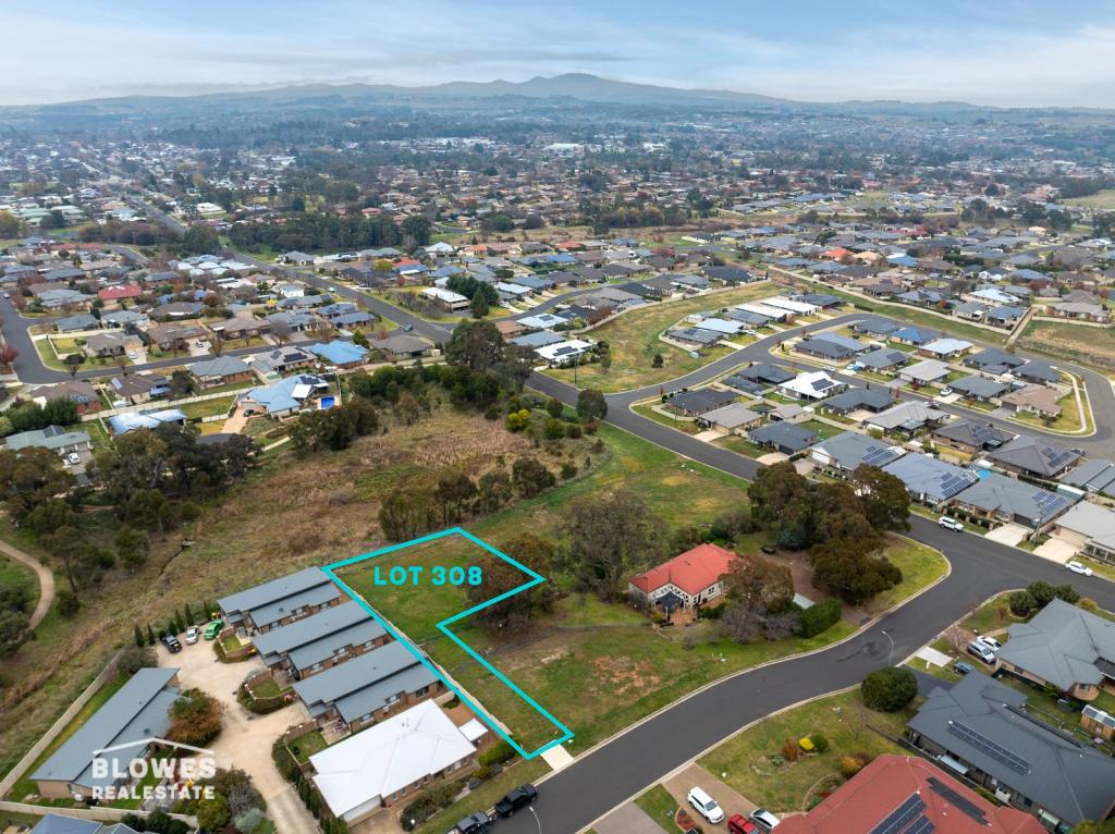 102 KEARNEYS DR, ORANGE, NSW 2800