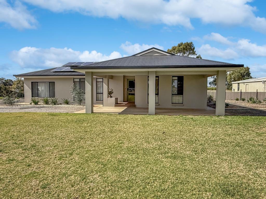 336 Petersham Rd, Leeton, NSW 2705