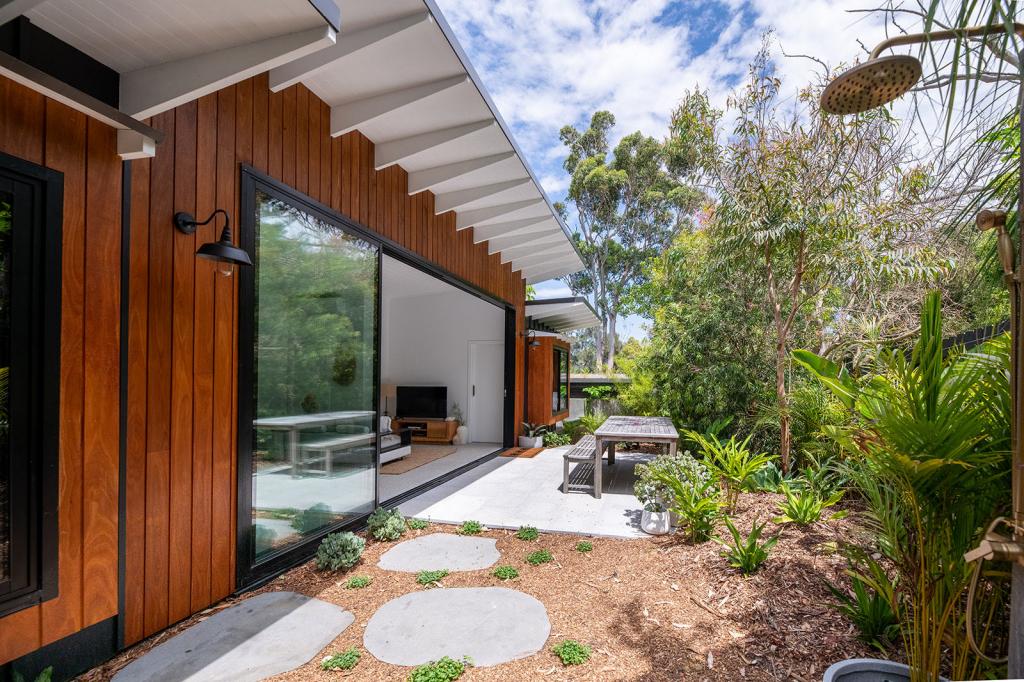 22A COONANGA RD, AVALON BEACH, NSW 2107