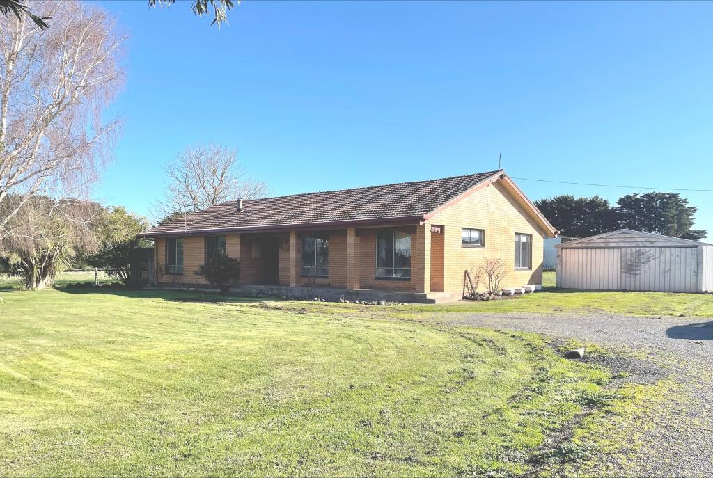 199 Timboon-Terang Rd, Ecklin South, VIC 3265