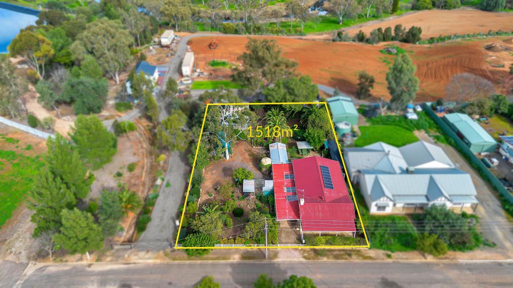12 Cooper St, Hamley Bridge, SA 5401