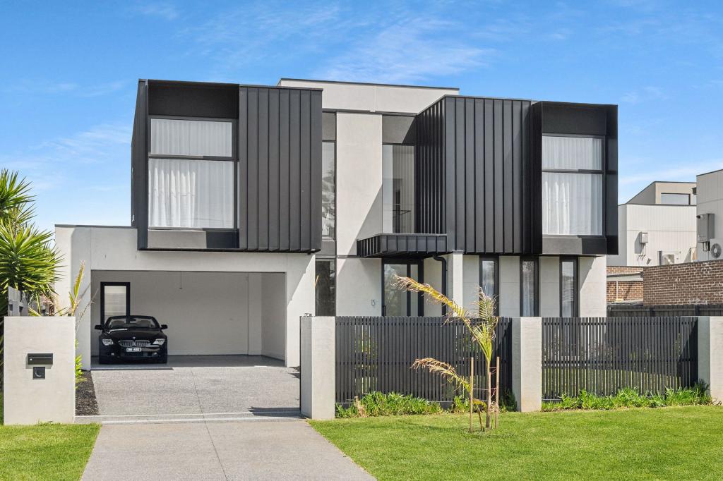 8 Frank St, Safety Beach, VIC 3936