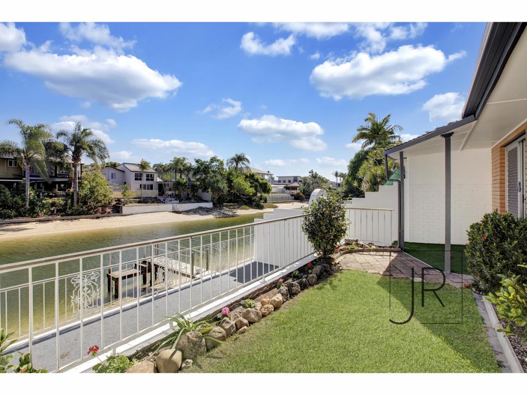 1/19 Pearl Key, Broadbeach Waters, QLD 4218