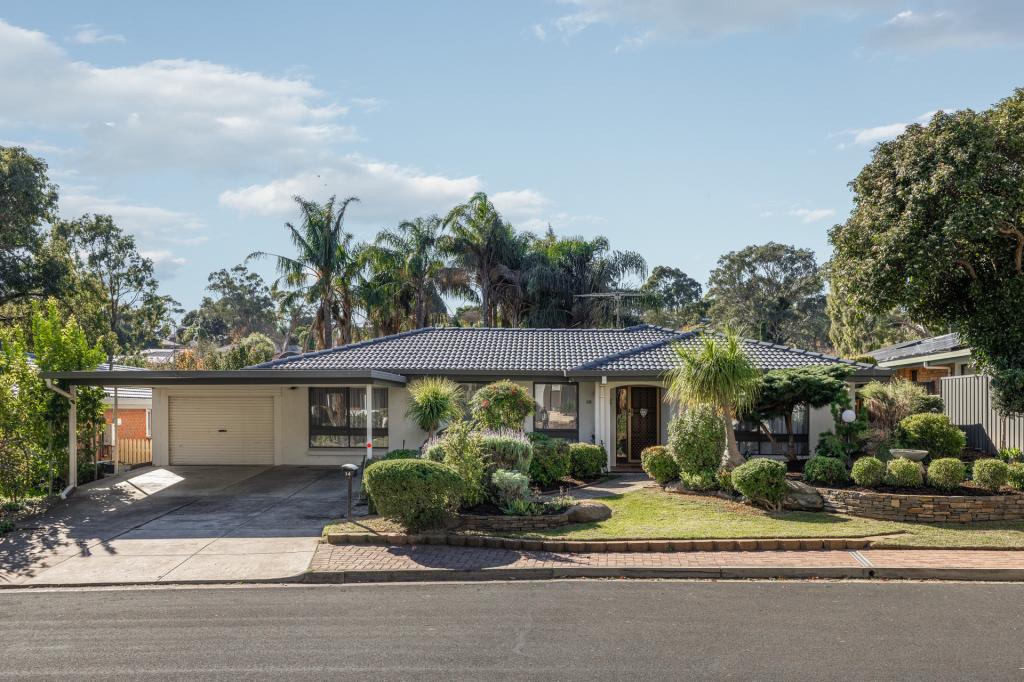 14 Woodlea Dr, Aberfoyle Park, SA 5159