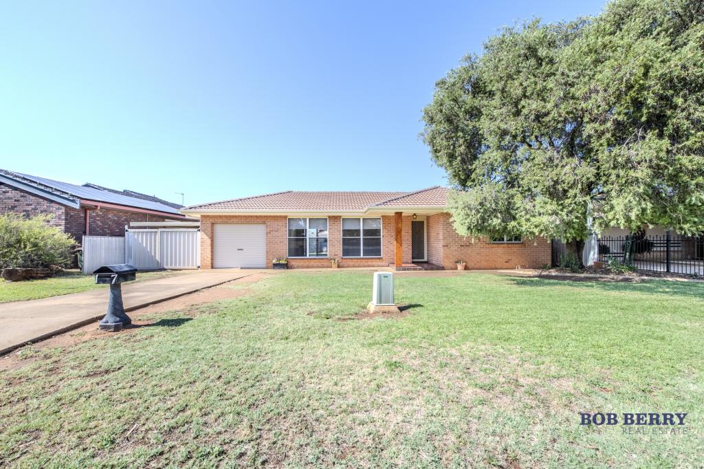 17 Buckingham Dr, Dubbo, NSW 2830