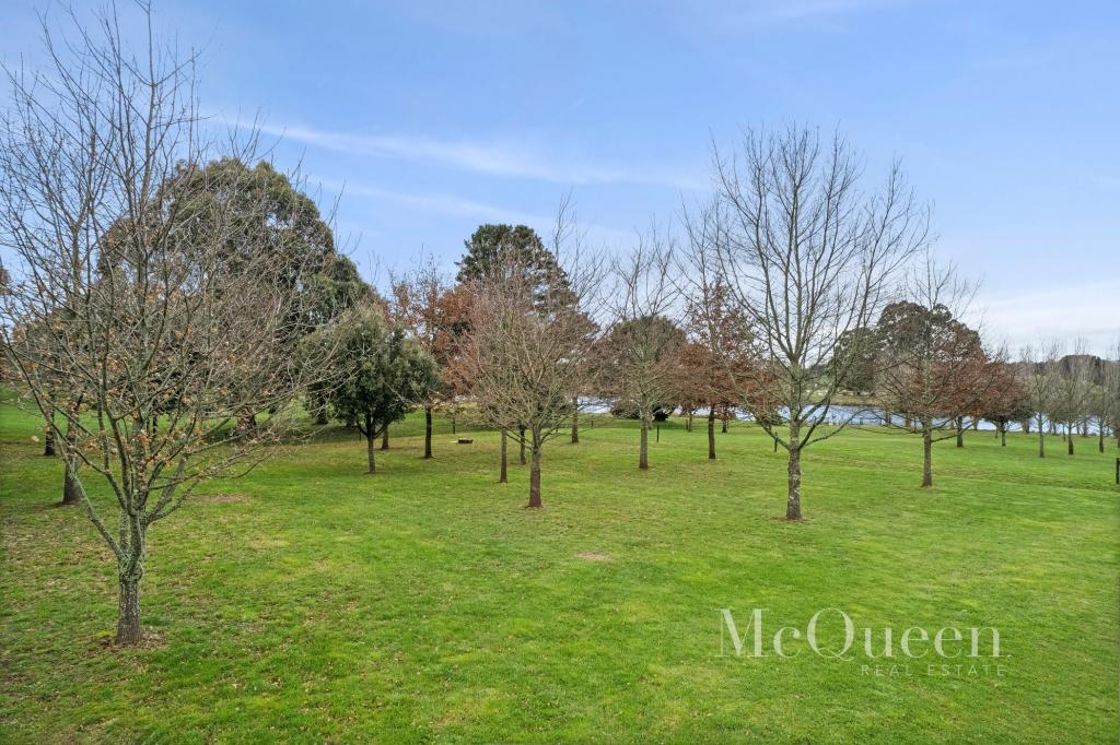 24 Mccashney Way, Trentham, VIC 3458