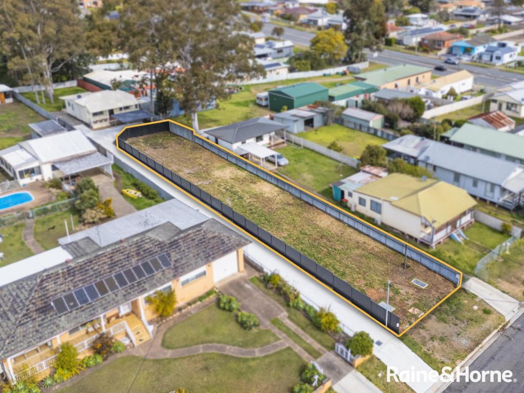 52B DEAKIN ST, KURRI KURRI, NSW 2327