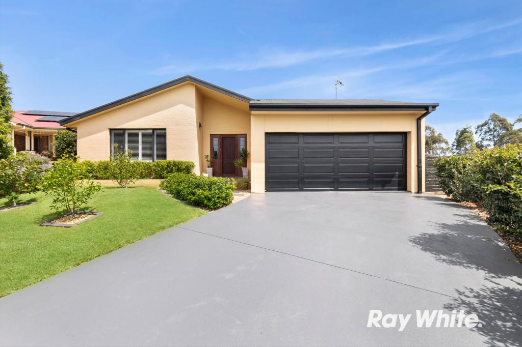 4 Oxley Pl, Sunshine Bay, NSW 2536