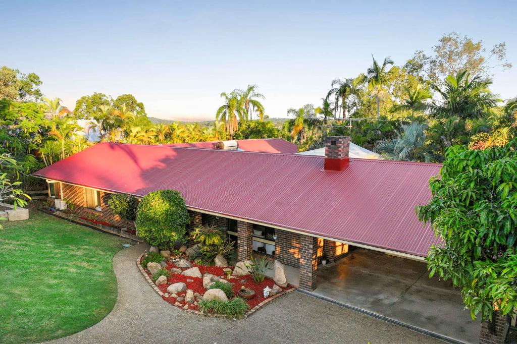 8 Photinia Pl, Bellbowrie, QLD 4070