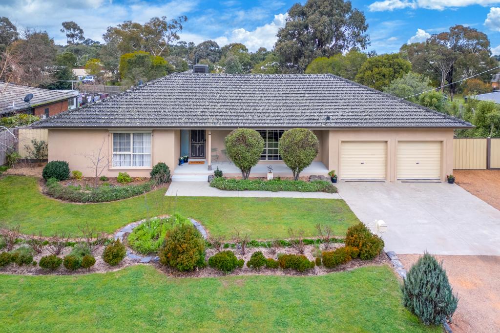 73 Racecourse Rd, Riddells Creek, VIC 3431