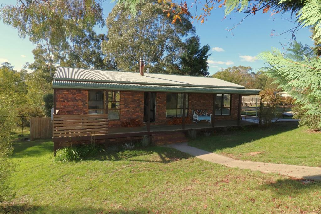 2 Robinson Ave, Glen Innes, NSW 2370