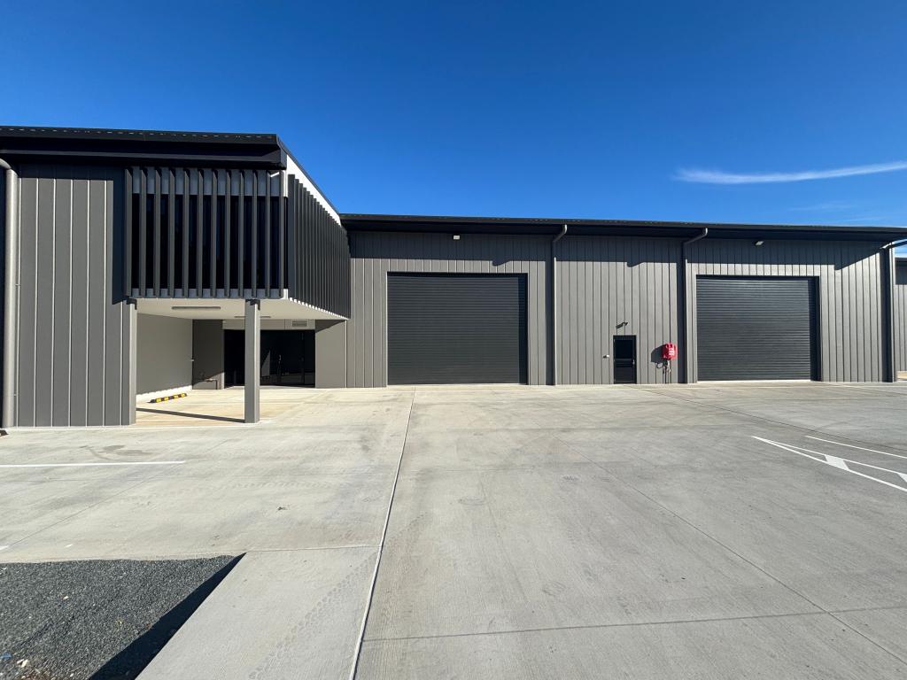 2/139 JARDINE DR, REDLAND BAY, QLD 4165