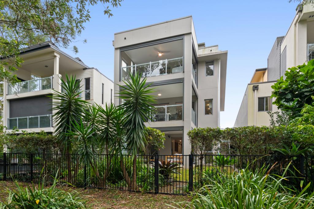 5 Tashey Ct, Bundall, QLD 4217