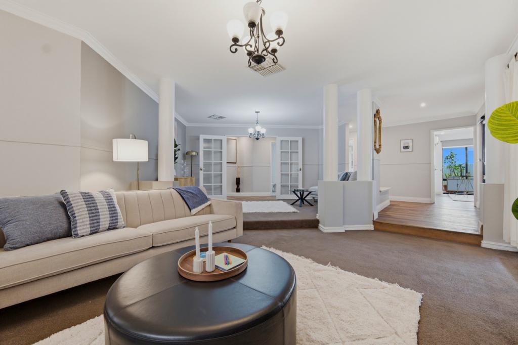 29 Bremner Cir, Canning Vale, WA 6155