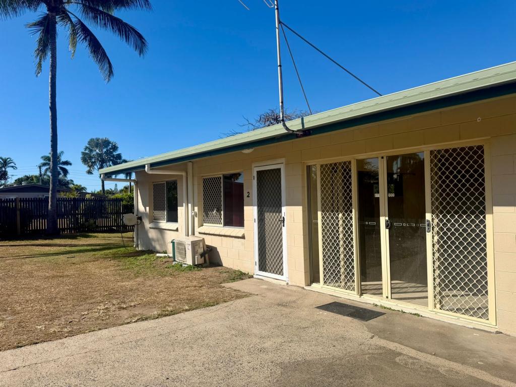 2/18 Michael Moohin Dr, Slade Point, QLD 4740