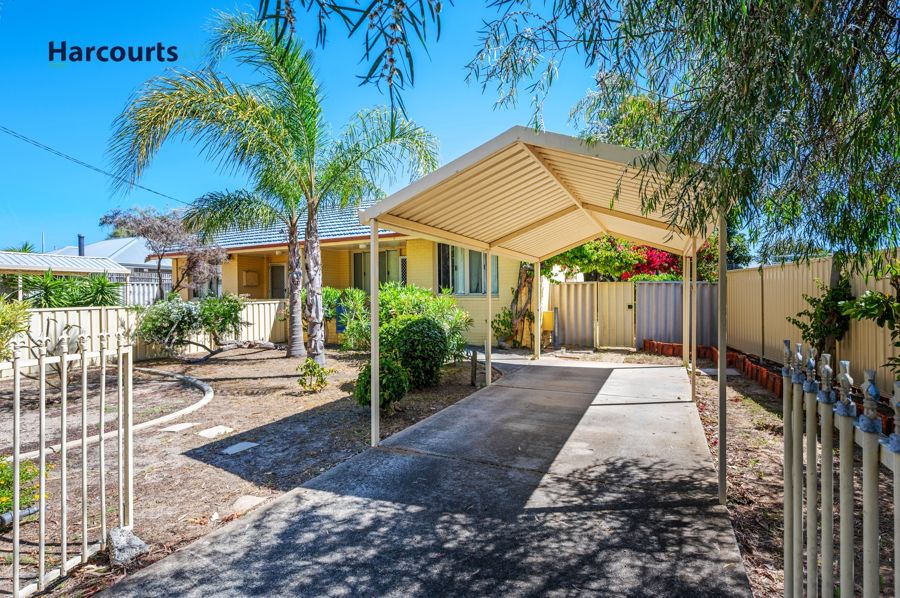 42b Hudson Rd, Withers, WA 6230