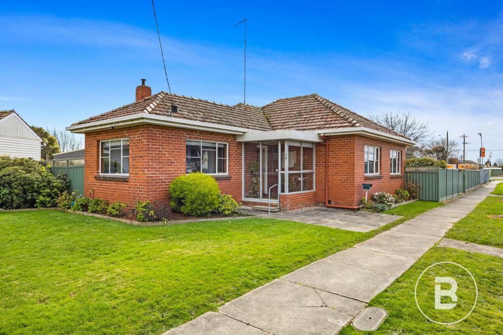 39 Hawthorn Gr, Wendouree, VIC 3355