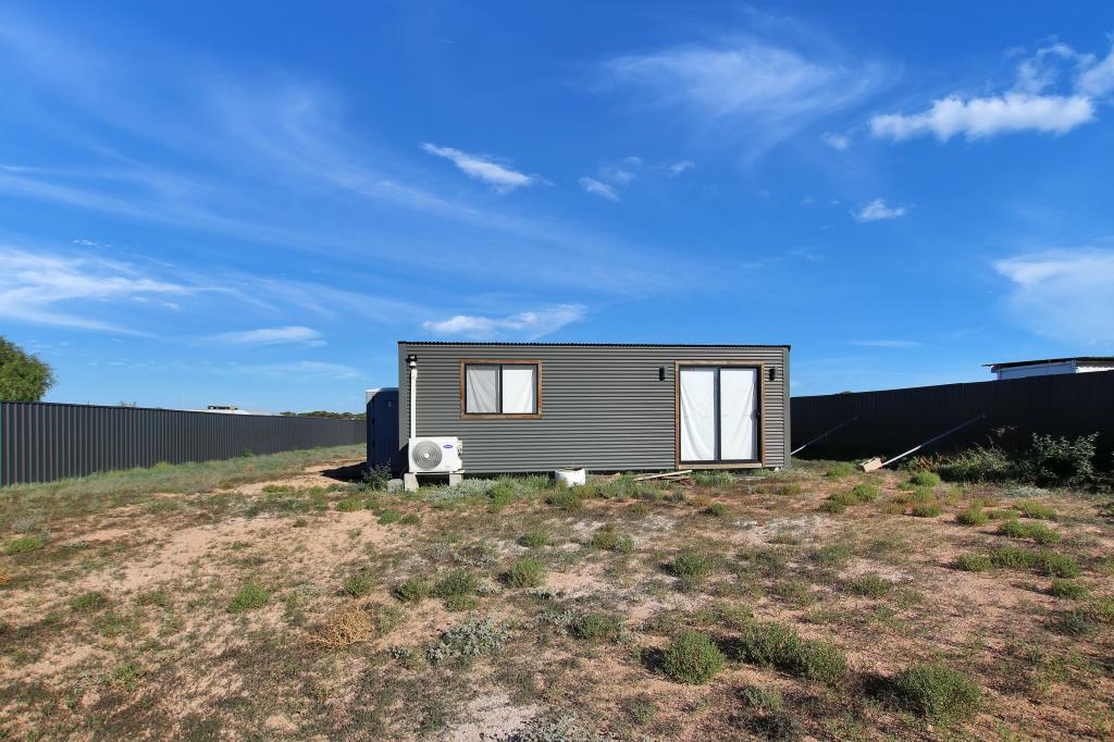 13 South Tce, Blanchetown, SA 5357