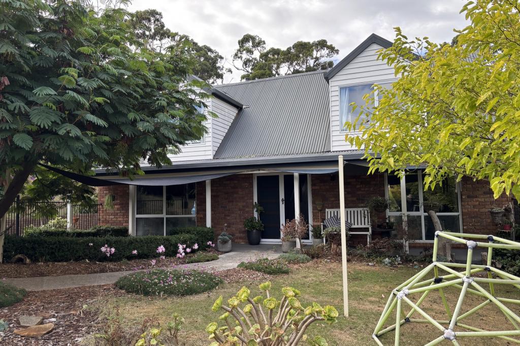42 Hull St, Leith, TAS 7315