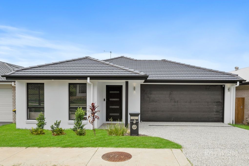 13 Lemon Cres, Greenbank, QLD 4124