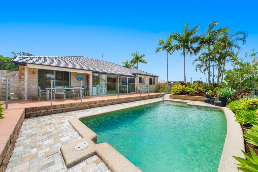 2 Pultenea Ct, Elanora, QLD 4221